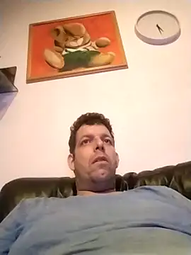 Knuffelstaaf123 online show from 26, 1, 2025