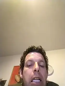 Knuffelstaaf123 online show from 21, 3, 2025