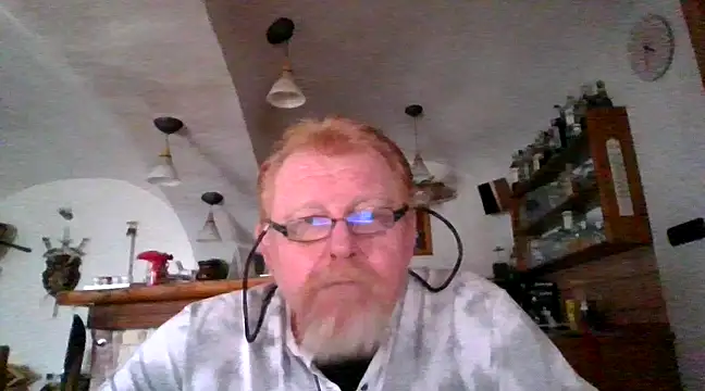 Snapshot of lovelickyou01 chatting on 11, 2, 2025 lovelickyou01 online show from 11, 2, 2025