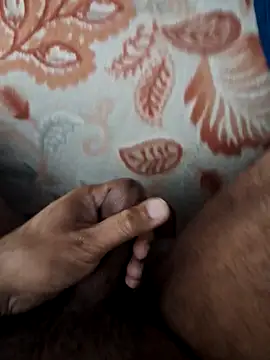 Snapshot of bobyyboyy1 chatting on 23, 11, 2025 bobyyboyy1 online show from 23, 11, 2025