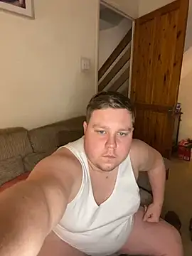 Lukeyboy027 online show from 2, 1, 2025