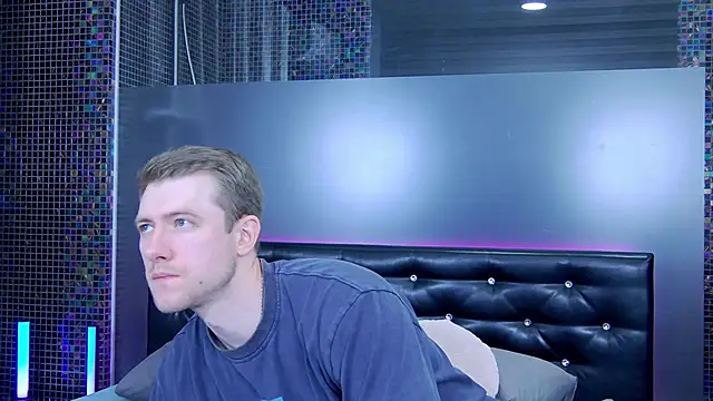 Snapshot of EthanPinkman chatting on 9, 9, 2025 EthanPinkman online show from 9, 9, 2025