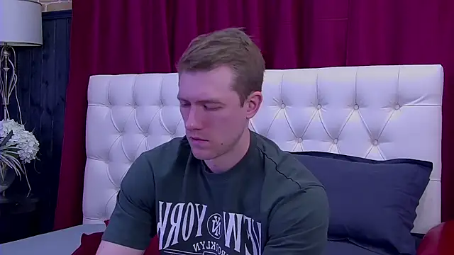 Snapshot of EthanPinkman chatting on 5, 10, 2025 EthanPinkman online show from 5, 10, 2025