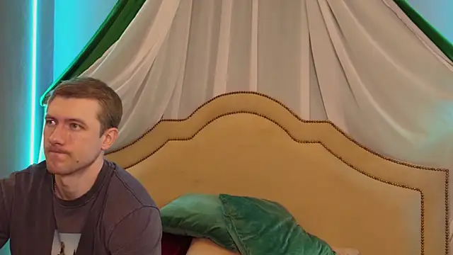 EthanPinkman online show from 9, 6, 2026