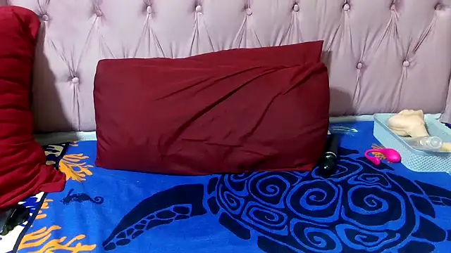 SweetMellowX1 online show from 22, 12, 2025