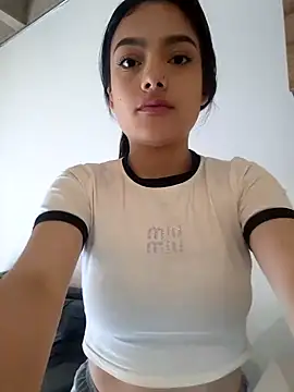 littlemelii online show from 25, 2, 2025