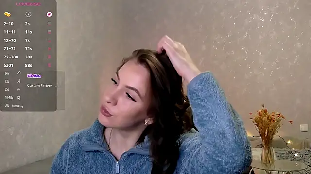 Snapshot of Naughty__Megan chatting on 27, 4, 2026 Naughty Megan online show from 27, 4, 2026