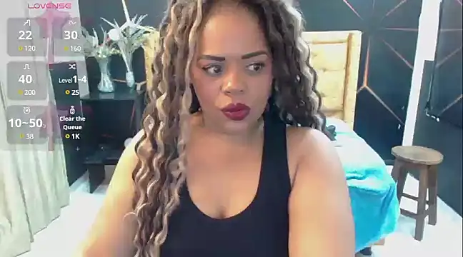 Snapshot of mia_cuello chatting on 11, 12, 2024 mia cuello online show from 11, 12, 2024
