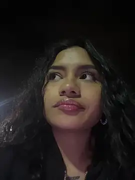 Snapshot of Riana_Kean chatting on 6, 12, 2024 Riana Kean online show from 6, 12, 2024