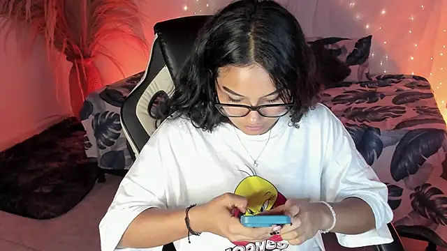 Riana Kean online show from 9, 4, 2026