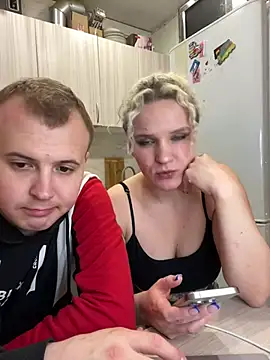 Snapshot of MrMrsRight chatting on 30, 1, 2025 MrMrsRight online show from 30, 1, 2025