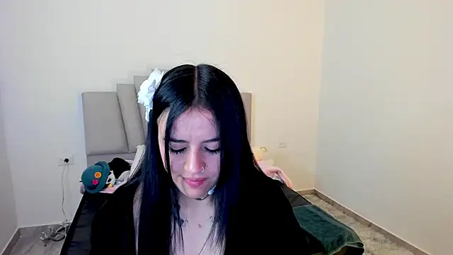 Snapshot of Alli_cooper chatting on 11, 3, 2025 Alli cooper online show from 11, 3, 2025