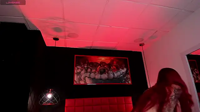 Megan wolf1  online show from 27, 11, 2025