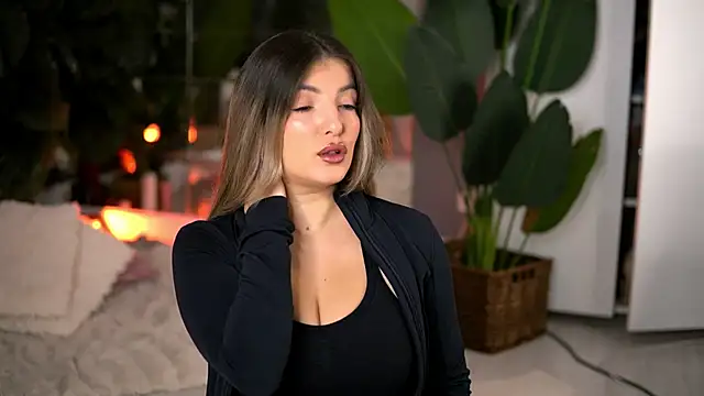 KellyMathews online show from 6, 2, 2026