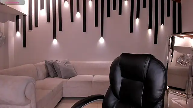 Snapshot of AmberLewis_ chatting on 14, 9, 2025 AmberLewis online show from 14, 9, 2025