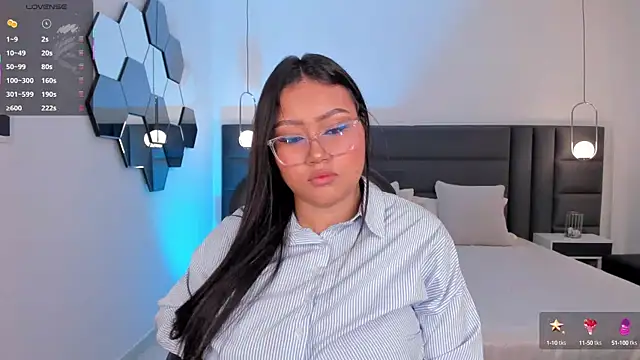 Snapshot of AmberLewis_ chatting on 16, 10, 2025 AmberLewis online show from 16, 10, 2025