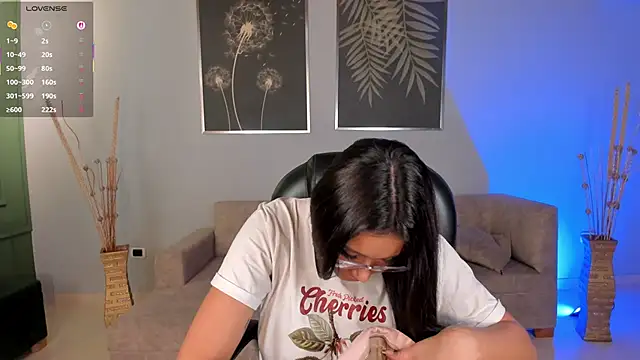 Snapshot of AmberLewis_ chatting on 2, 11, 2025 AmberLewis online show from 2, 11, 2025