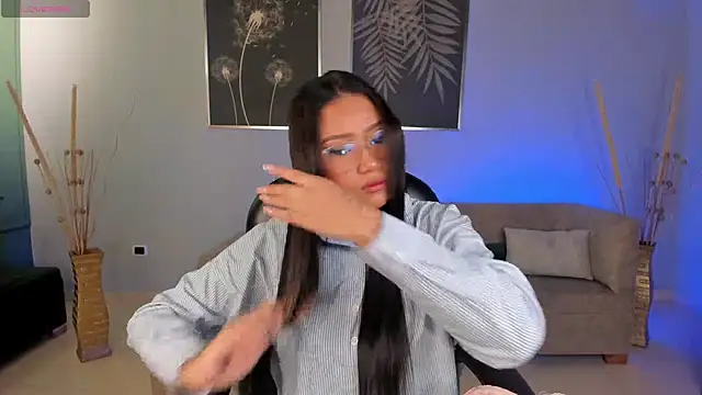 Snapshot of AmberLewis_ chatting on 9, 11, 2025 AmberLewis online show from 9, 11, 2025