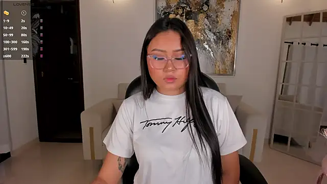 Snapshot of AmberLewis_ chatting on 16, 11, 2025 AmberLewis online show from 16, 11, 2025