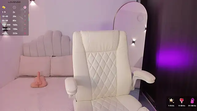 Snapshot of AmberLewis_ chatting on 13, 2, 2026 AmberLewis online show from 13, 2, 2026