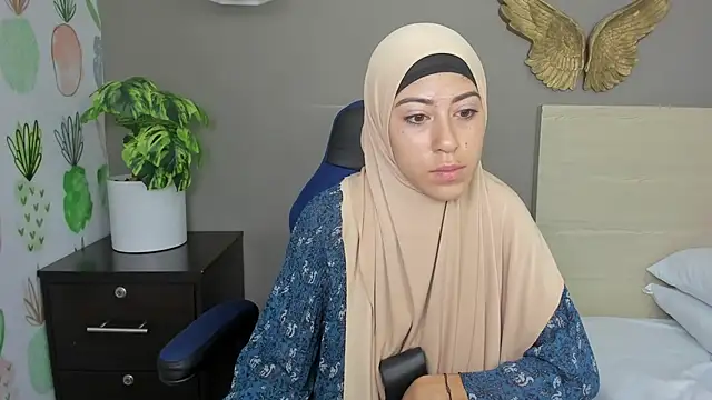 Snapshot of chaymae_nah_ chatting on 6, 12, 2024 chaymae nah online show from 6, 12, 2024