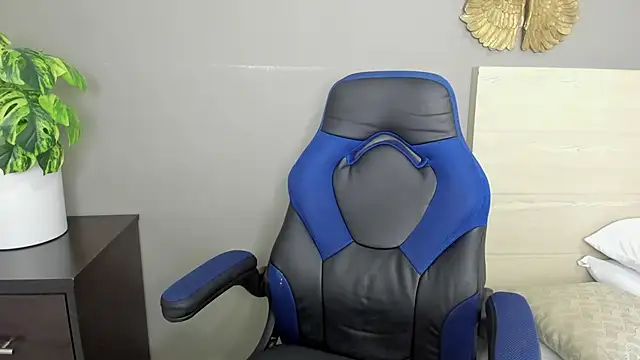 Snapshot of chaymae_nah_ chatting on 6, 12, 2024 chaymae nah online show from 6, 12, 2024