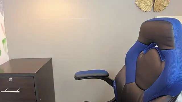 Snapshot of chaymae_nah_ chatting on 14, 12, 2024 chaymae nah online show from 14, 12, 2024