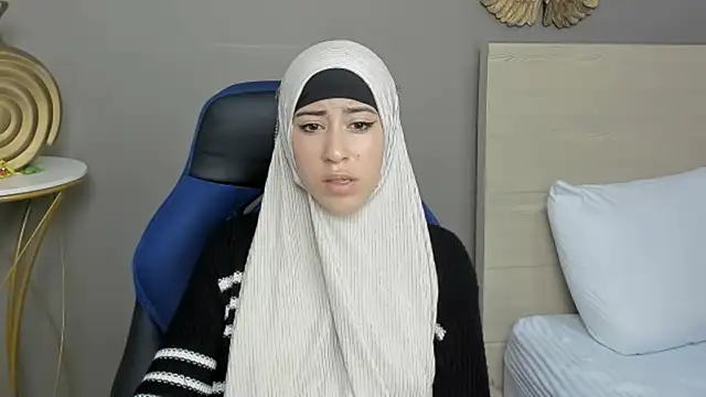 Snapshot of chaymae_nah_ chatting on 28, 12, 2024 chaymae nah online show from 28, 12, 2024