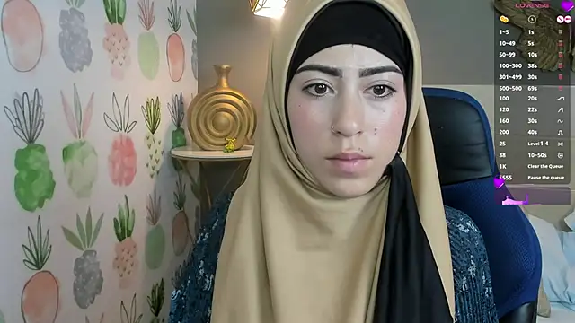 Snapshot of chaymae_nah_ chatting on 4, 1, 2025 chaymae nah online show from 4, 1, 2025