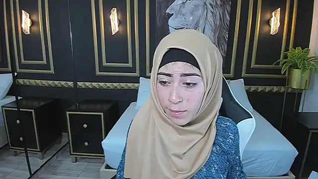 Snapshot of chaymae_nah_ chatting on 4, 1, 2025 chaymae nah online show from 4, 1, 2025