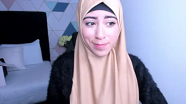 Snapshot of chaymae_nah_ chatting on 21, 1, 2025 chaymae nah online show from 21, 1, 2025