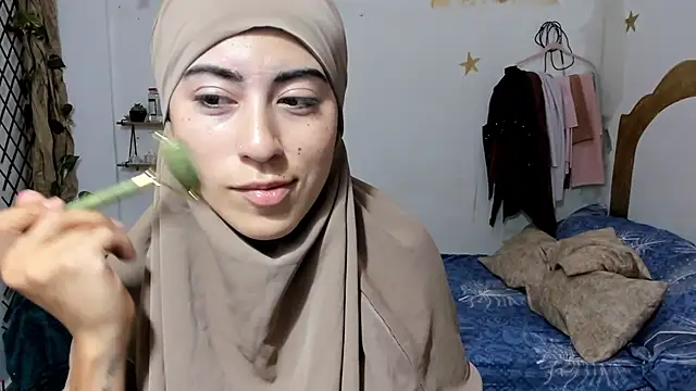 Snapshot of chaymae_nah_ chatting on 23, 9, 2025 chaymae nah online show from 23, 9, 2025