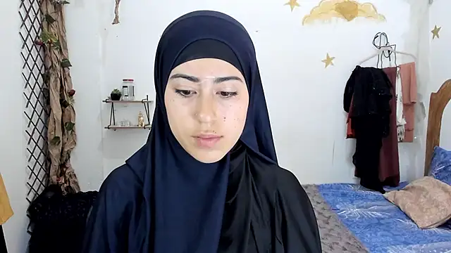 Snapshot of chaymae_nah_ chatting on 29, 9, 2025 chaymae nah online show from 29, 9, 2025