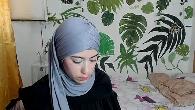 Snapshot of chaymae_nah_ chatting on 21, 10, 2025 chaymae nah online show from 21, 10, 2025