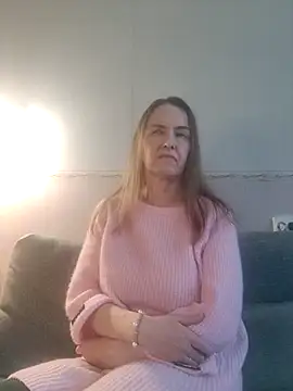 Evelina cute online show from 11, 12, 2024