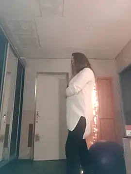 Evelina cute online show from 25, 11, 2025