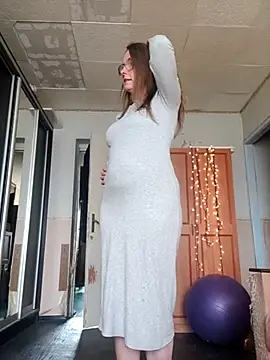 Evelina cute online show from 10, 5, 2026