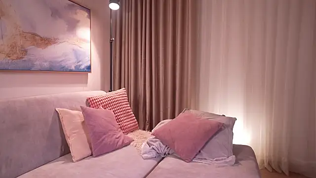 pauline  7 online show from 23, 10, 2025