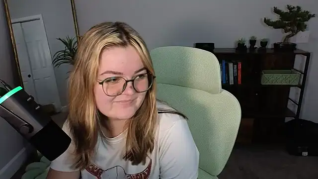 Snapshot of rodeobrii chatting on 18, 9, 2025 rodeobrii online show from 18, 9, 2025