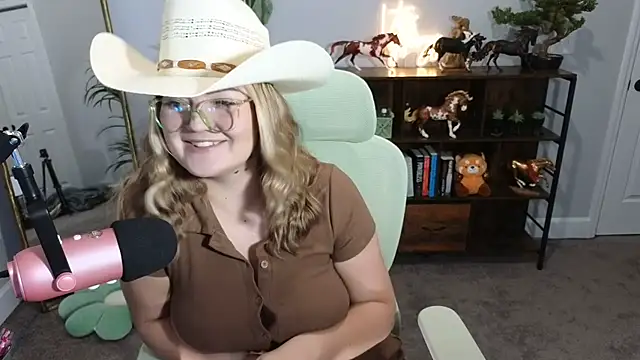 Snapshot of rodeobrii chatting on 27, 10, 2025 rodeobrii online show from 27, 10, 2025