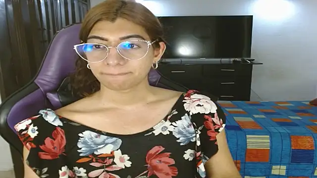 Snapshot of engielphoenis14 chatting on 11, 7, 2026 engielphoenis14 online show from 11, 7, 2026
