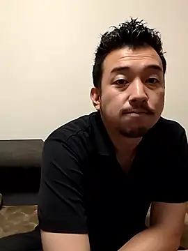 Snapshot of KOUHEY2023 chatting on 11, 5, 2026 KOUHEY2023 online show from 11, 5, 2026