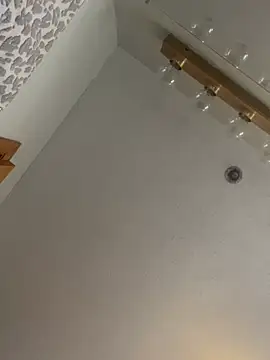 Lilsmokeshow017 online show from 20, 2, 2025