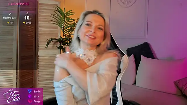 Gloria Lovely online show from 16, 12, 2024