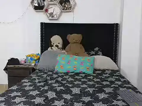 charlotte 077 online show from 12, 2, 2025