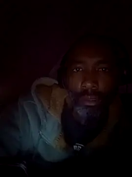 Snapshot of choco-sexo@xh chatting on 16, 1, 2025 choco-sexoxh online show from 16, 1, 2025