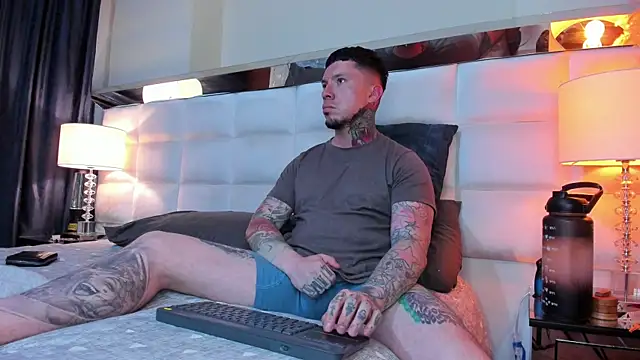 Adam tatto online show from 7, 10, 2025