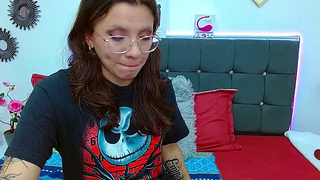 karlamorris  online show from 3, 2, 2025