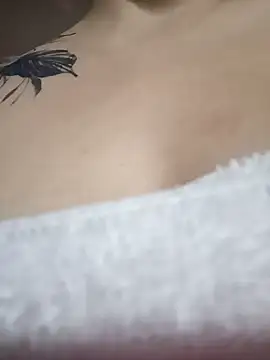 karlamorris  online show from 8, 2, 2025