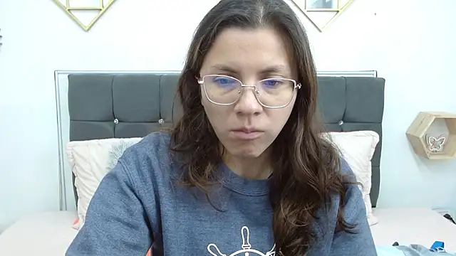 karlamorris  online show from 7, 3, 2025